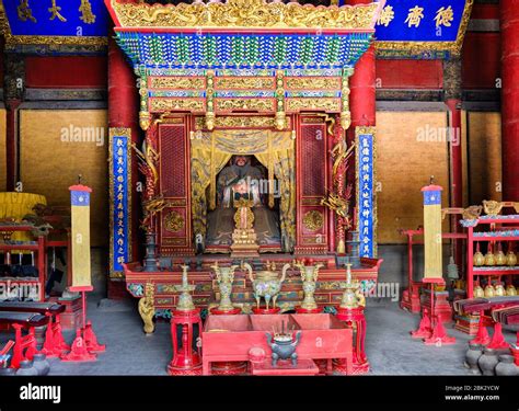 ¡El Templo de Confucio en Suining: Un Santuario Histórico para el Conocimiento y la Sabiduría!