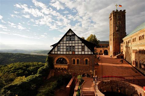 ¿Te atreverías a sumergirte en la magia medieval del Wartburg Castle?