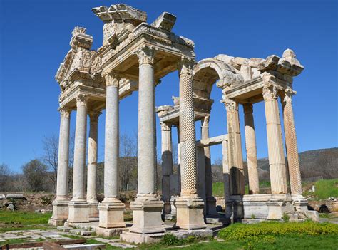 ¡Sumérgete en la historia con las impresionantes ruinas de Aphrodisias!